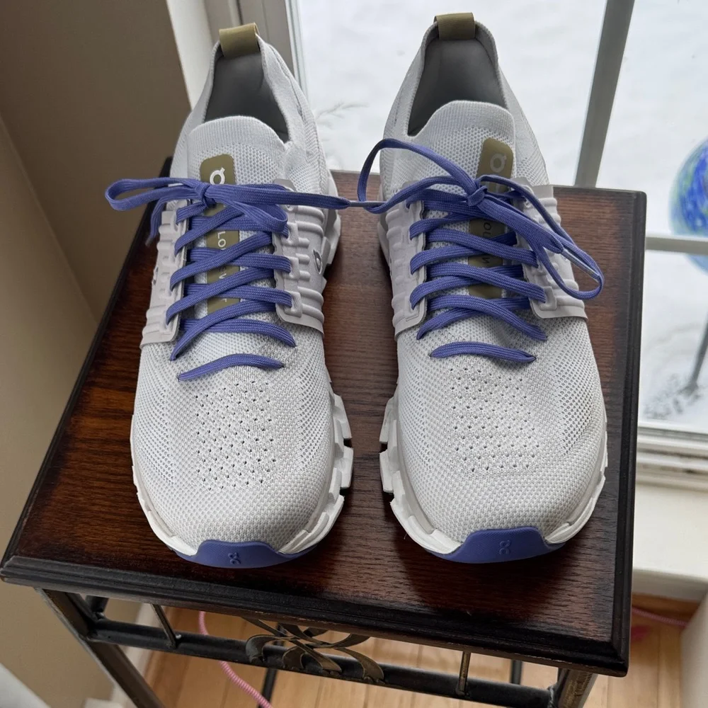 On Running Women's White/gray and Purple Sneakers - Picture 1 of 9